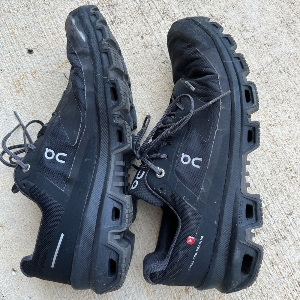 On Cloudventure Waterproof Shoes